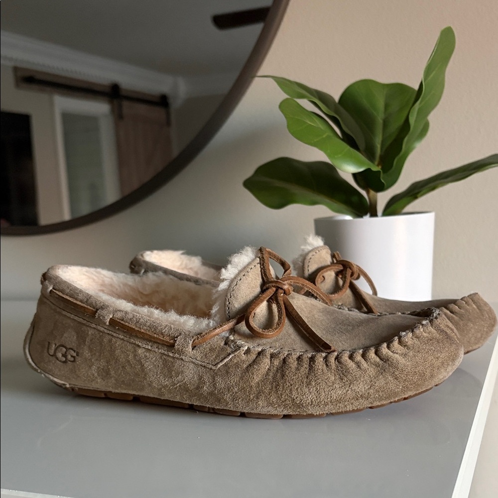 UGG Brown Suede Moccasin Slippers size 7